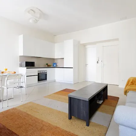 Gazagnaire Yourhosthelper *