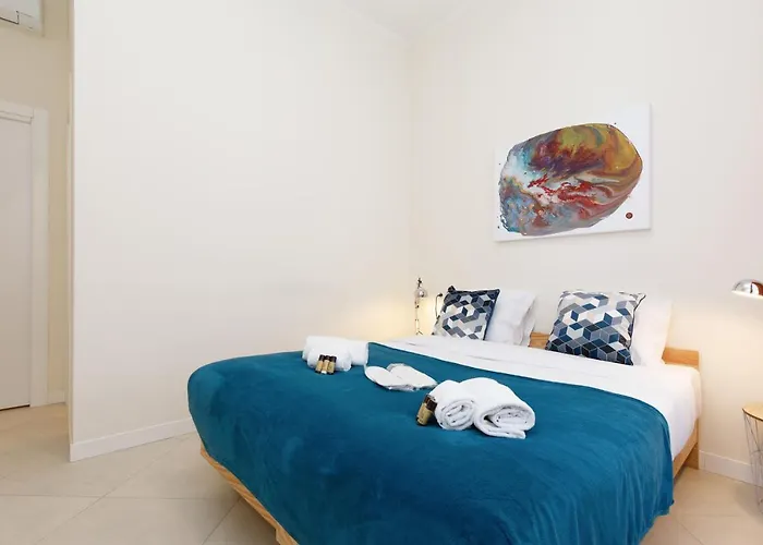 Gazagnaire Yourhosthelper * Cannes